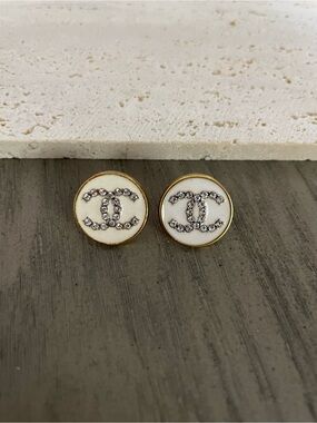CHANEL White Enamel CC Crystal Stud Earrings